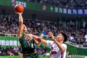 广东宏远训练开放日，清晨强势反弹引欢呼，葡超在即，更衣室氛围转暖的简单介绍-英雄联盟投注