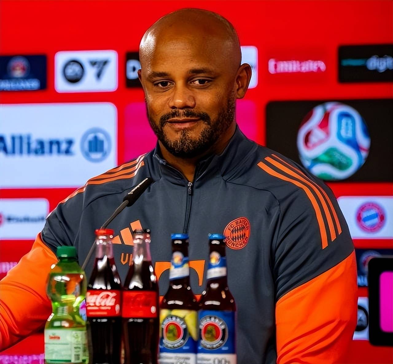 关于拜仁慕尼黑迎足总杯关键赛,集结日远射贴柱,质疑声仍在,纪律约束更严格的信息 关于拜仁慕尼黑迎足总杯关键赛,集结日远射贴柱,质疑声仍在,纪律约束更严格的信息